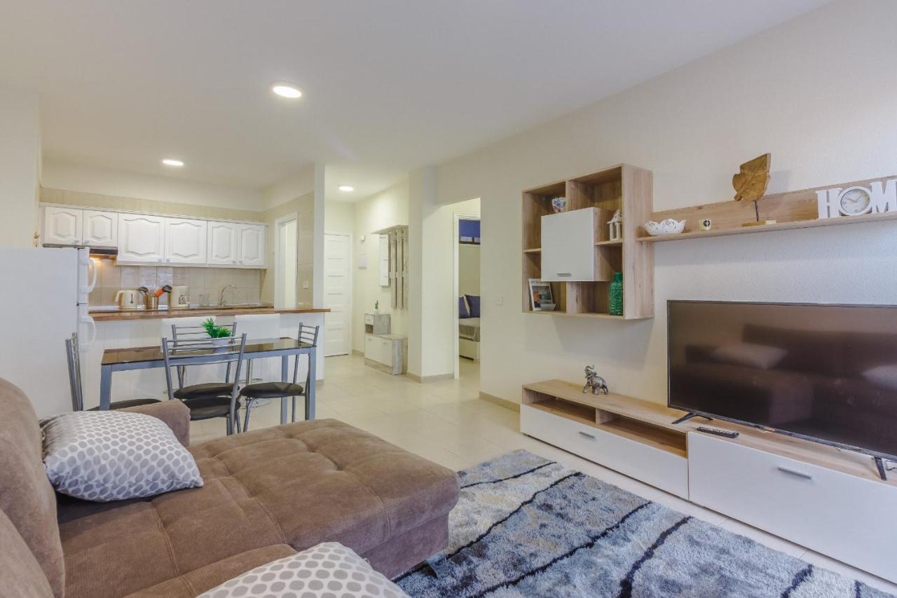 Seguro Spacious Apartment With Roomy Terrace 푸에르토 데 산티아고 외부 사진