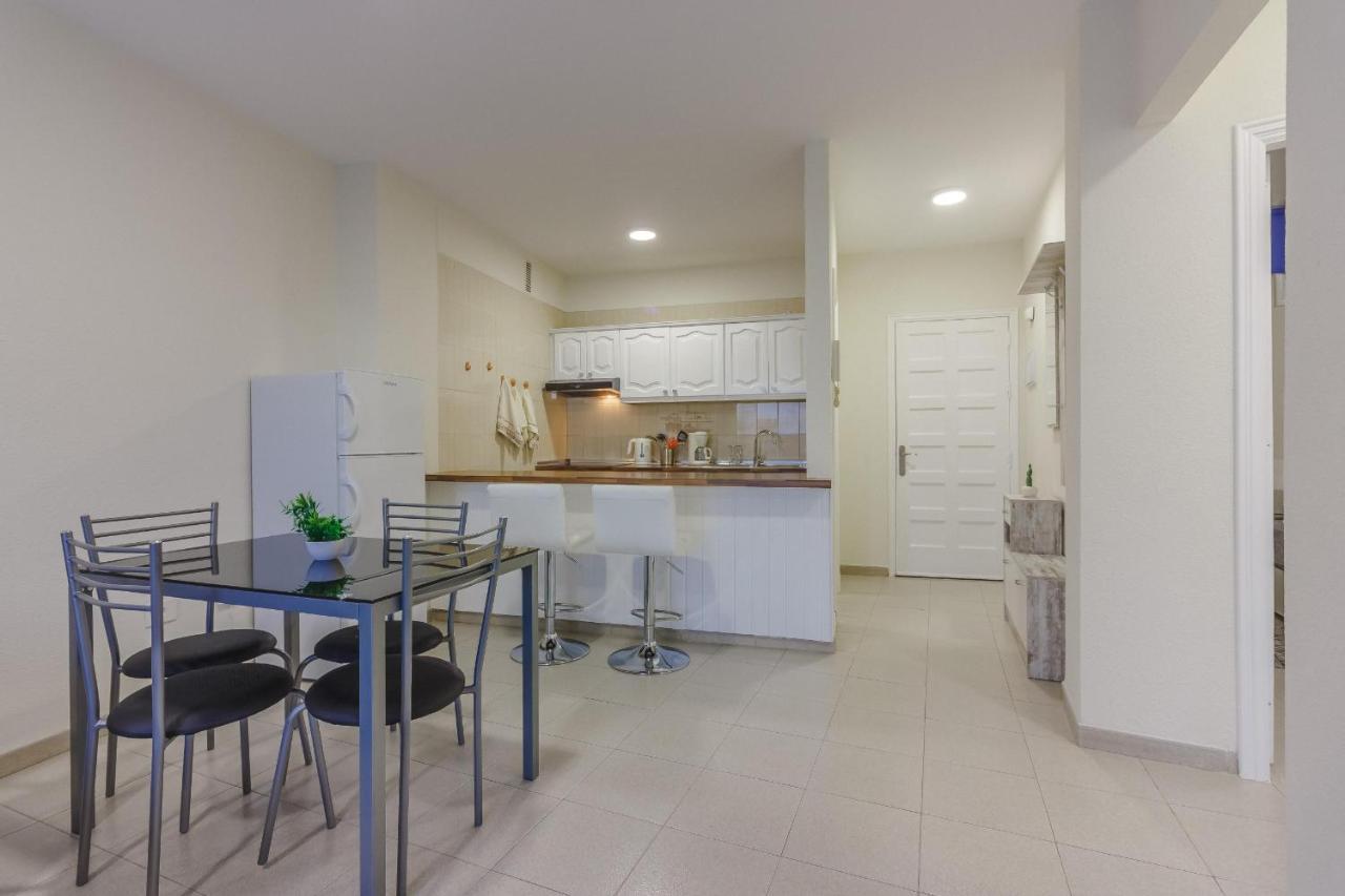 Seguro Spacious Apartment With Roomy Terrace 푸에르토 데 산티아고 외부 사진