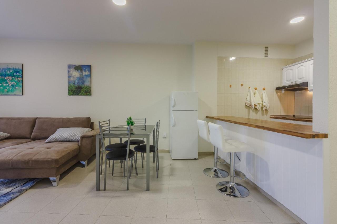 Seguro Spacious Apartment With Roomy Terrace 푸에르토 데 산티아고 외부 사진